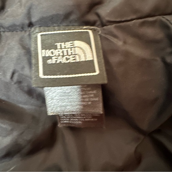 The North Face quilted puffer jacket 550 Fill Goose Down model - Picture 9 of 13